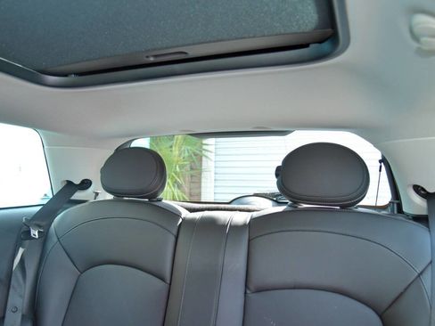 Used 2020 MINI Cooper S image 15