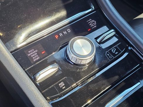 Used 2022 Jeep Grand Cherokee L Overland w/ Advanced Protech Group III AWD/4WD image 36