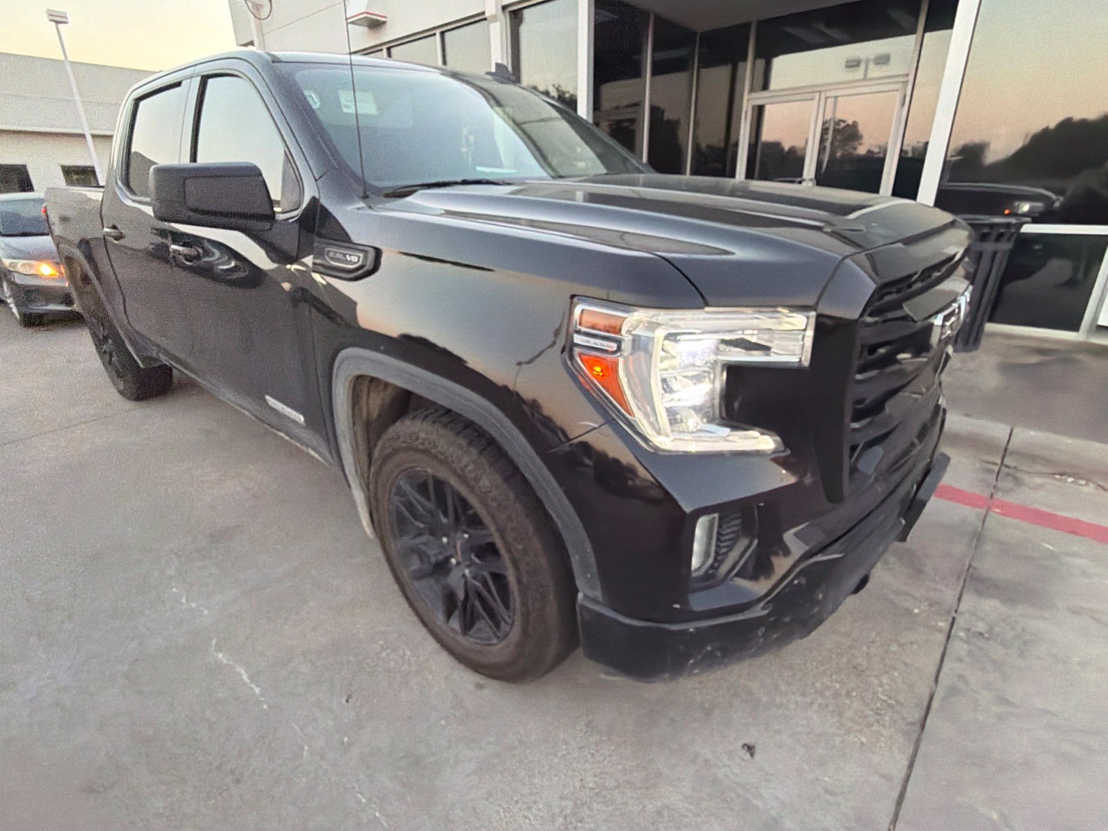 Used 2021 GMC Sierra 1500 Elevation w/ Preferred Package RWD image 3