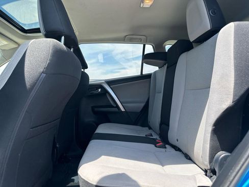 Used 2018 Toyota RAV4 XLE w/ Plus Extra Value Package FWD image 14