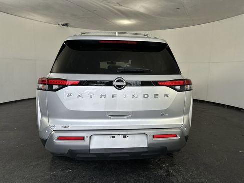 Used 2023 Nissan Pathfinder SL w/ Cargo Package image 7