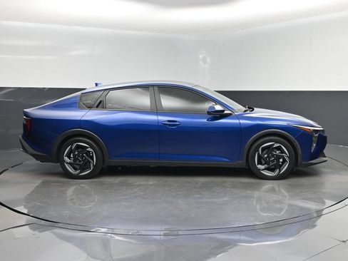 Certified 2025 Kia K4 EX FWD image 2