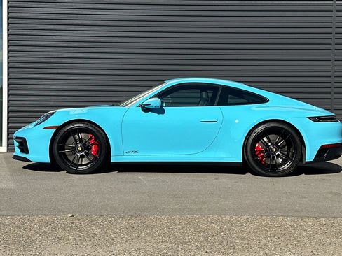 Certified 2024 Porsche 911 Carrera GTS RWD image 2