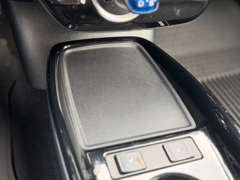 Used 2021 Toyota Prius Prime LE image 17