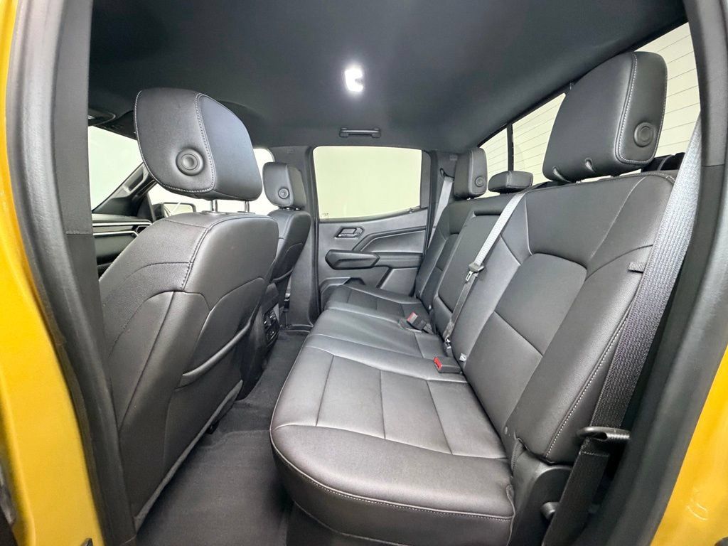 Used 2023 GMC Canyon Elevation w/ Elevation Premium Package AWD/4WD image 4