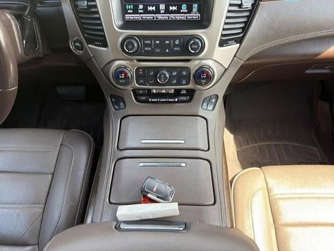 Used 2018 GMC Yukon Denali w/ Open Road Package AWD/4WD image 19