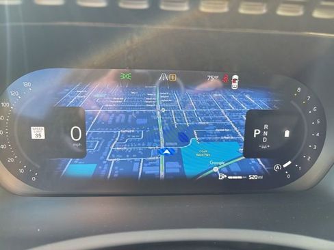 Used 2025 Volvo XC90 B5 Plus image 27