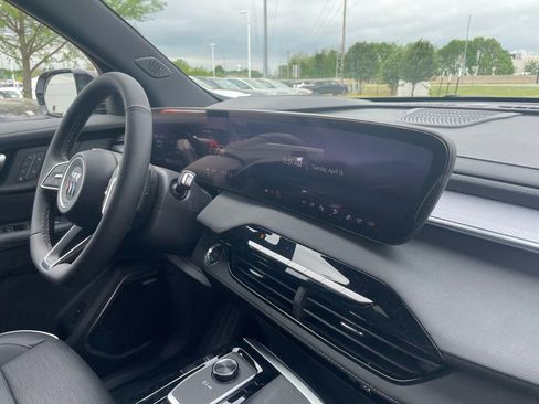 New 2026 Buick Enclave Sport Touring w/ Power Package FWD image 30