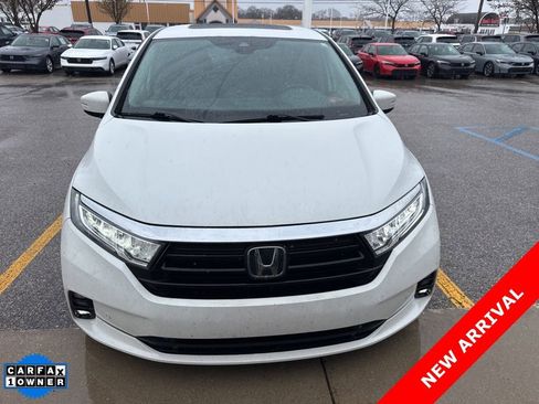 Used 2022 Honda Odyssey Elite image 2