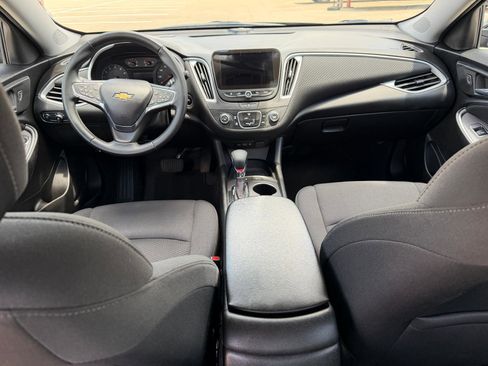 Used 2024 Chevrolet Malibu RS FWD image 22
