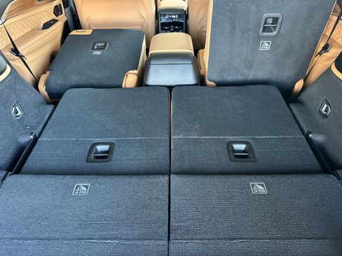 Used 2025 Jeep Grand Cherokee L Summit image 16