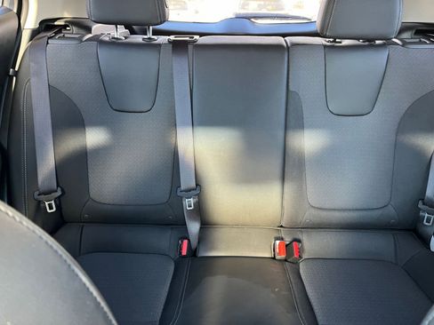 Used 2025 Buick Encore GX Preferred image 34