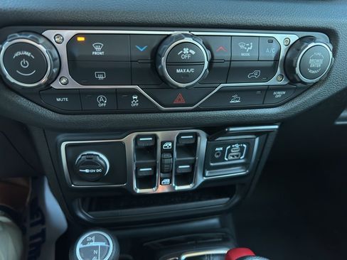 New 2026 Jeep Gladiator Sport AWD/4WD image 16