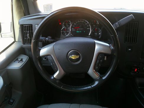 Used 2017 Chevrolet Express 3500 LT w/ LT Preferred Equipment Group RWD image 32