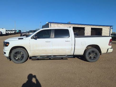 Used 2021 RAM 1500 Big Horn AWD/4WD image 11