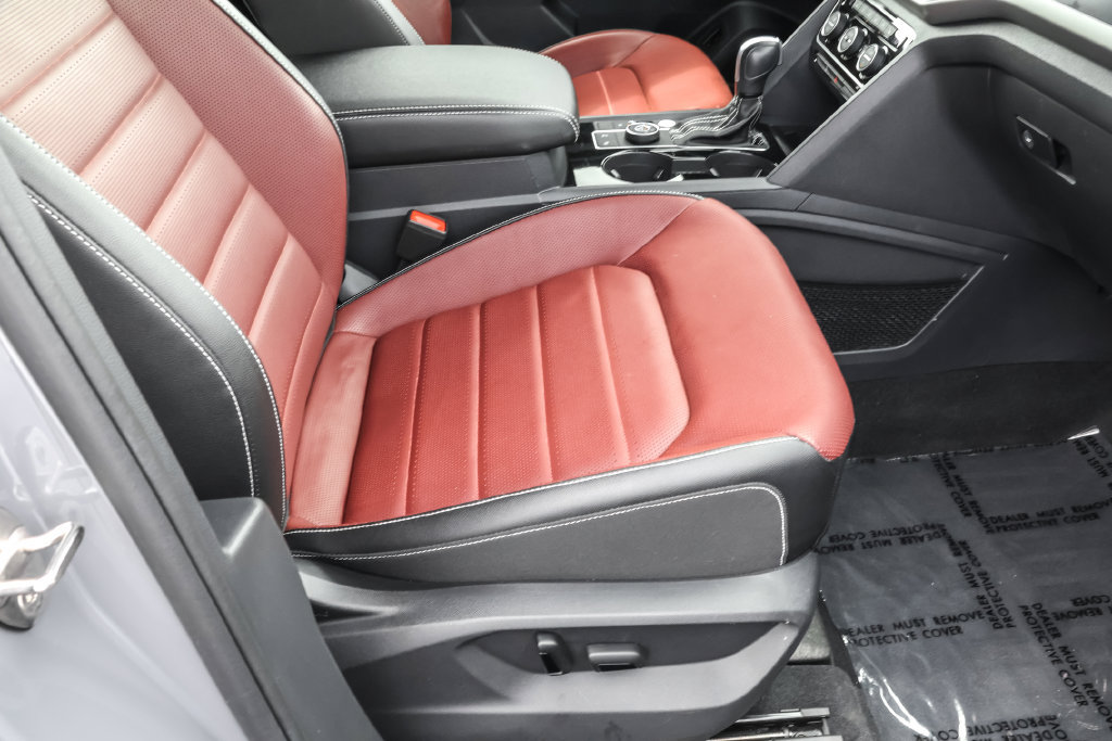 Certified 2023 Volkswagen Atlas Cross Sport SEL Premium R-Line AWD/4WD image 40