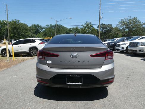 Used 2020 Hyundai Elantra Value Edition w/ Cargo Package (C1) FWD image 6