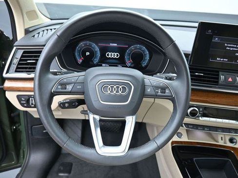 Used 2023 Audi Q5 2.0T Premium Plus w/ Premium Plus Package AWD/4WD image 16