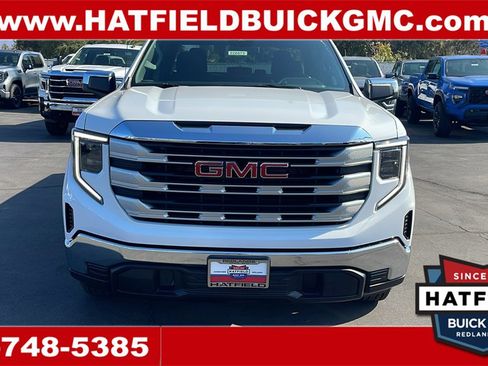 New 2026 GMC Sierra 1500 SLE image 8