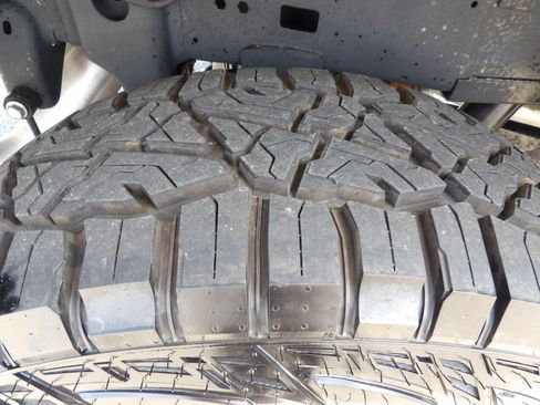 Used 2024 RAM 2500 Big Horn AWD/4WD image 60