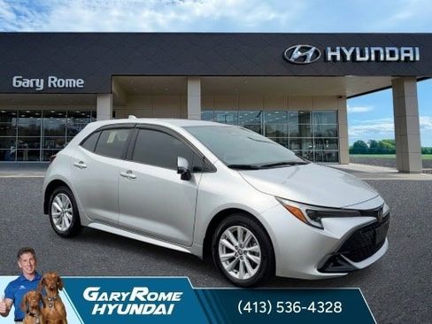 Used 2023 Toyota Corolla SE FWD image 2