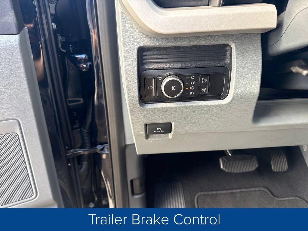Used 2025 Ford F450 XLT w/ FX4 Off-Road Package AWD/4WD image 13