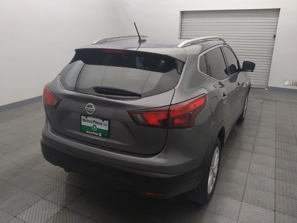 Used 2019 Nissan Rogue Sport SV w/ Technology Package FWD image 7
