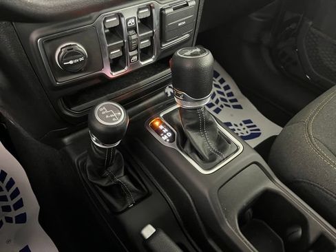 Used 2026 Jeep Wrangler Unlimited Sport AWD/4WD image 35