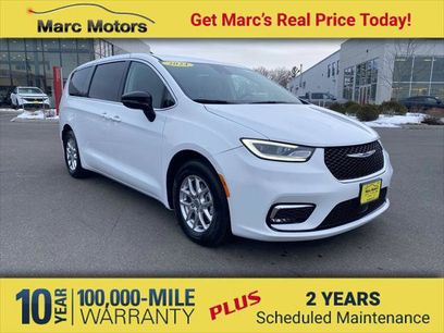 Certified 2024 Chrysler Pacifica Touring-L