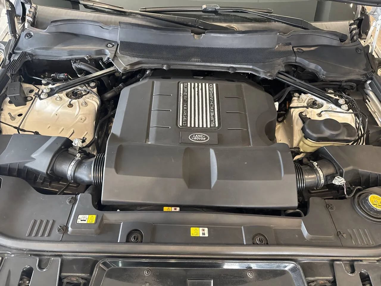 Used 2018 Land Rover Range Rover Sport Supercharged AWD/4WD image 33