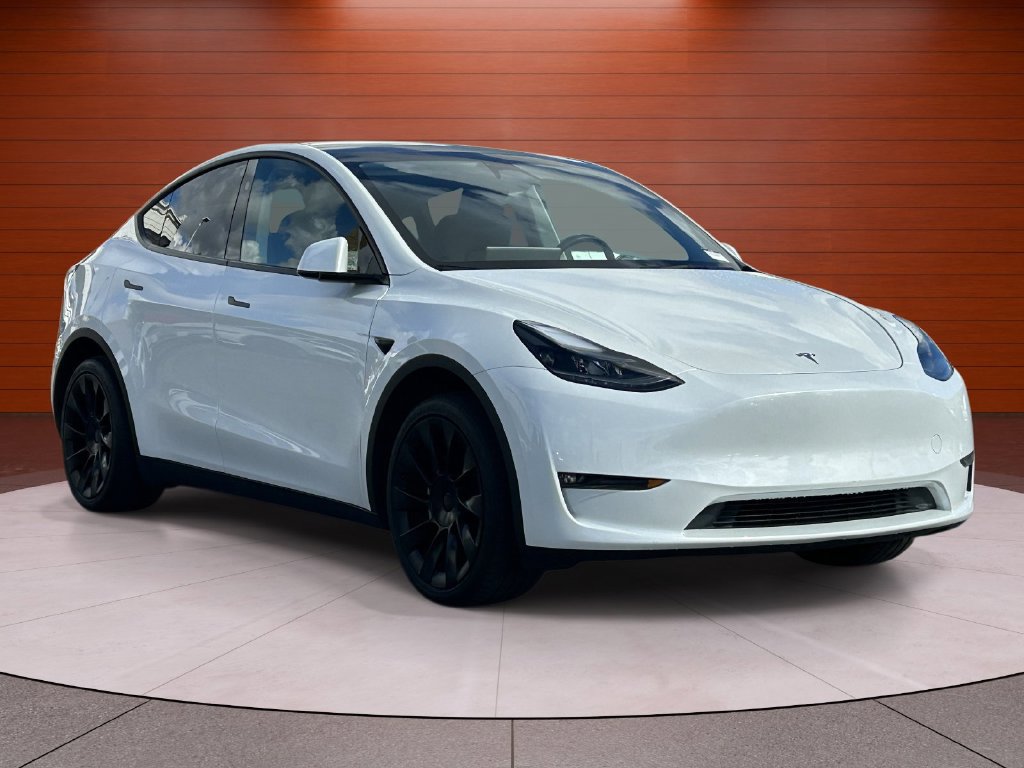 Used 2024 Tesla Model Y Long Range AWD/4WD image 5
