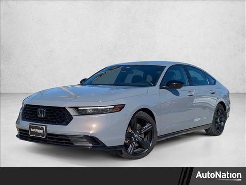 Used 2023 Honda Accord Sport image 1