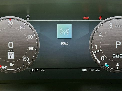 Used 2024 Land Rover Defender 110 S AWD/4WD image 15