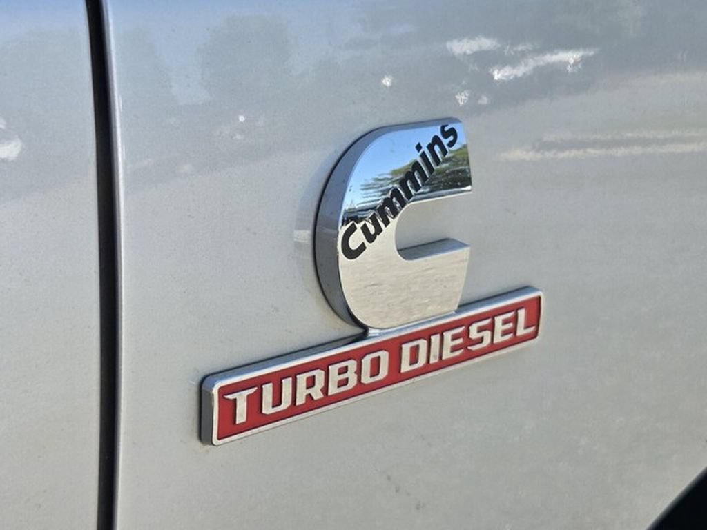Used 2026 RAM 2500 Laramie AWD/4WD image 9