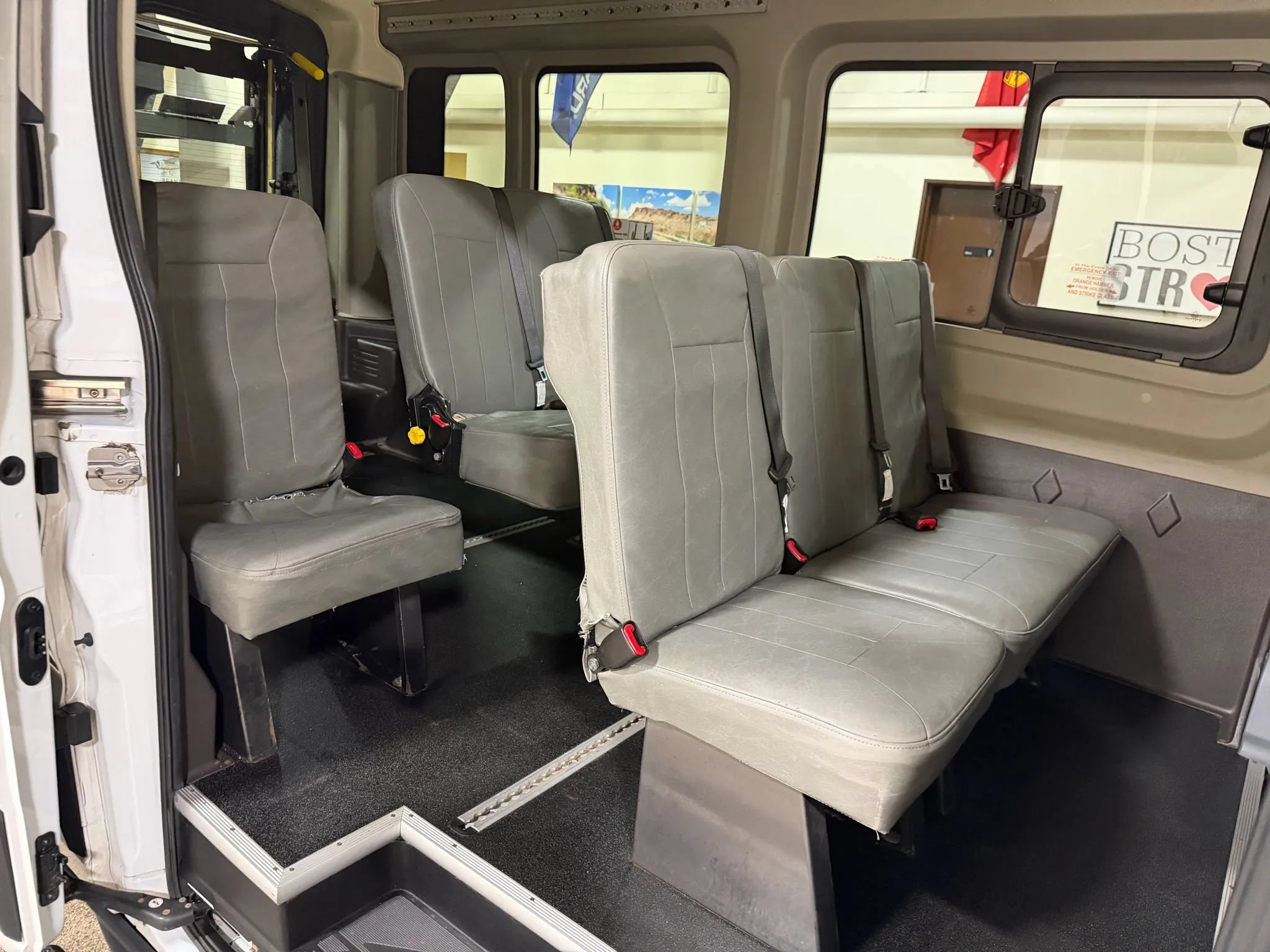 Used 2015 Ford Transit 250 148 Medium Roof RWD image 27