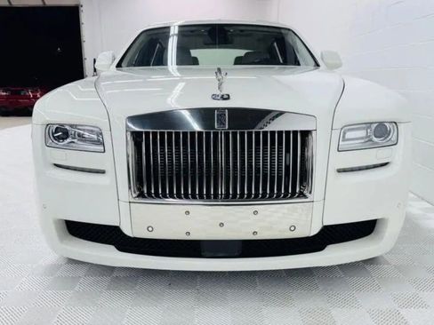 Used 2012 Rolls-Royce Ghost Extended Wheelbase image 2