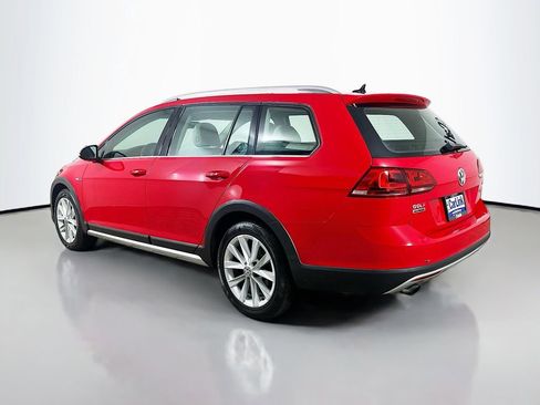 Used 2017 Volkswagen Golf Alltrack S AWD/4WD image 5
