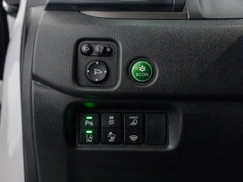 Used 2025 Honda Ridgeline TrailSport image 13