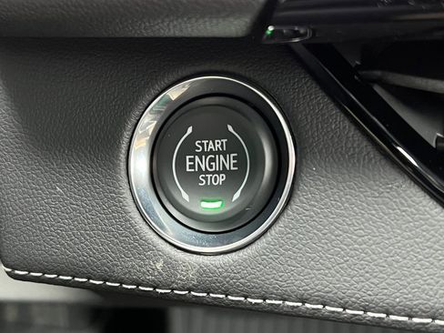 New 2026 Buick Enclave Preferred w/ Power Package image 31