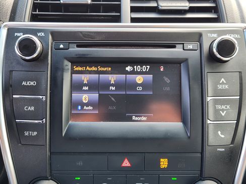 Used 2016 Toyota Camry SE FWD image 20
