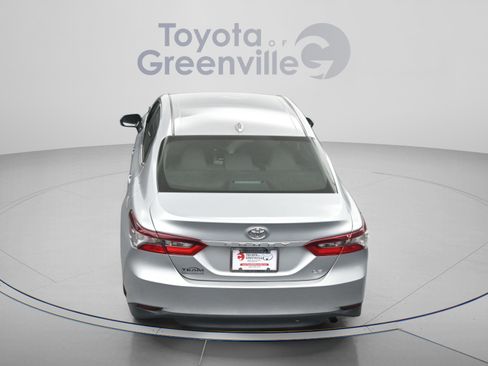 Used 2023 Toyota Camry LE w/ Convenience Package FWD image 10