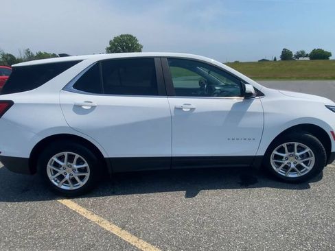 Used 2022 Chevrolet Equinox LT AWD/4WD image 9