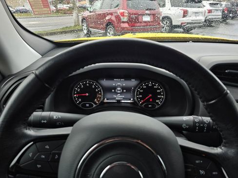 Used 2019 Jeep Renegade Altitude w/ UConnect 8.4 Nav Group image 26