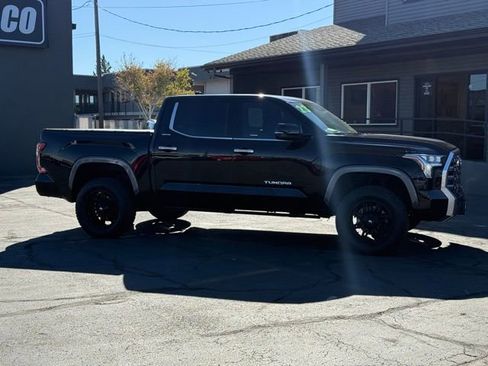 Used 2023 Toyota Tundra Limited AWD/4WD image 3