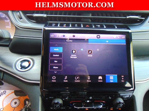 Used 2024 Jeep Grand Cherokee L Limited AWD/4WD image 29