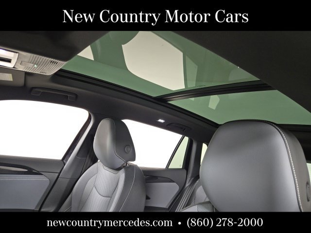 Used 2025 Volkswagen Tiguan SE R-Line AWD/4WD image 11
