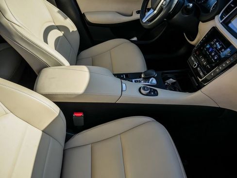 Used 2019 INFINITI QX50 Luxe w/ Navigation Package image 16