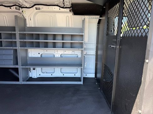 Used 2015 Ford Transit 150 130 Low Roof RWD image 25