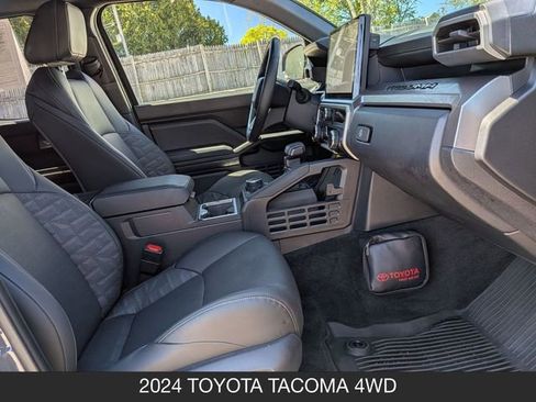 Used 2024 Toyota Tacoma TRD Sport w/ TRD Sport Premium Package AWD/4WD image 28