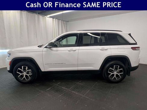 Used 2025 Jeep Grand Cherokee Limited w/ MOPAR Finishing Package AWD/4WD image 9